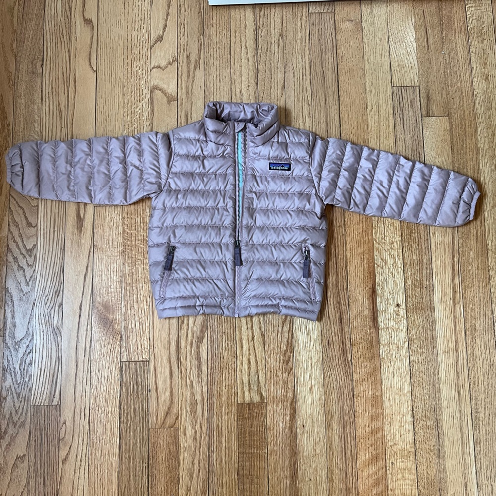 Patagonia 4T dusty mauve down sweater